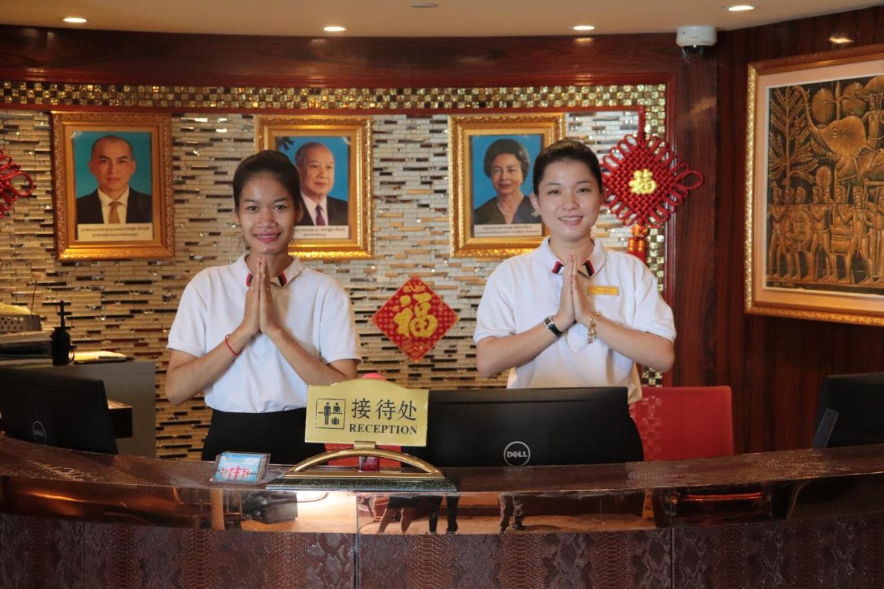 Jwm Hotel And Casino Sihanoukville Exteriör bild